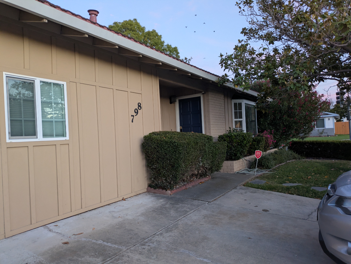 Convenient Furnished Studio w/ Essentials in heart of Silicon Valley