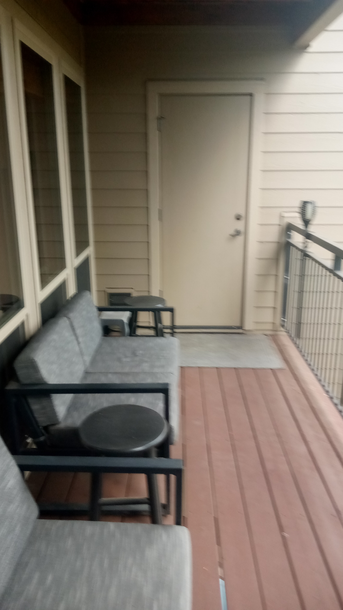Comfortable One-Bedroom Condo with Resort-Style Amenities - Photo 2