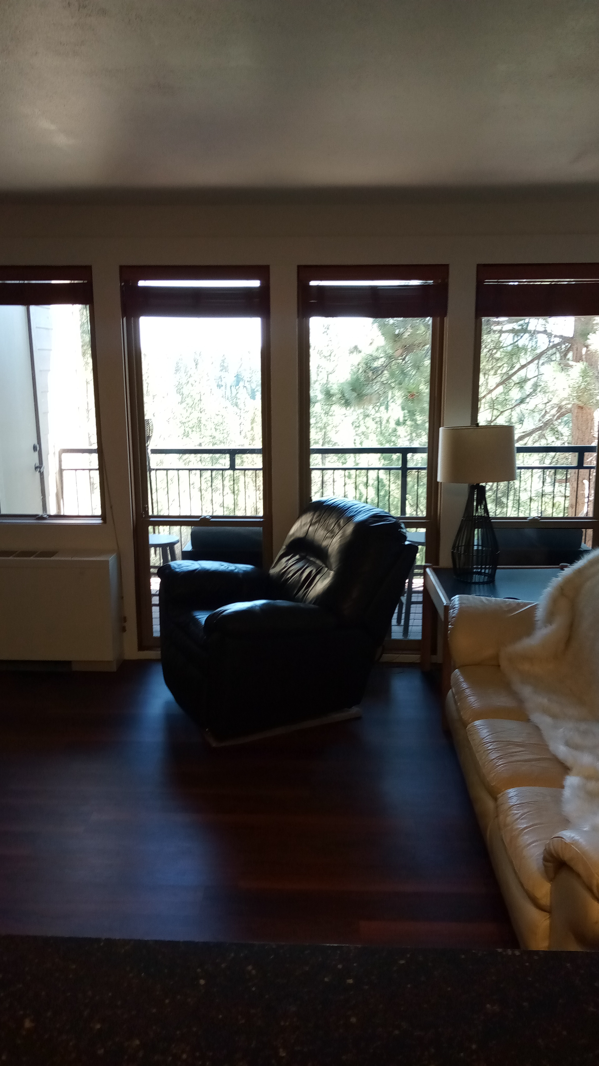Comfortable One-Bedroom Condo with Resort-Style Amenities - Photo 1