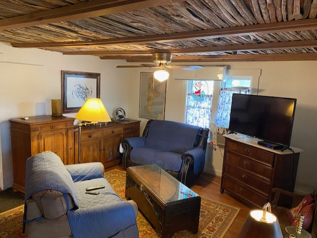 Historic Mid-town 2 bedroom  house 1800/mo all utilities included - Photo 7