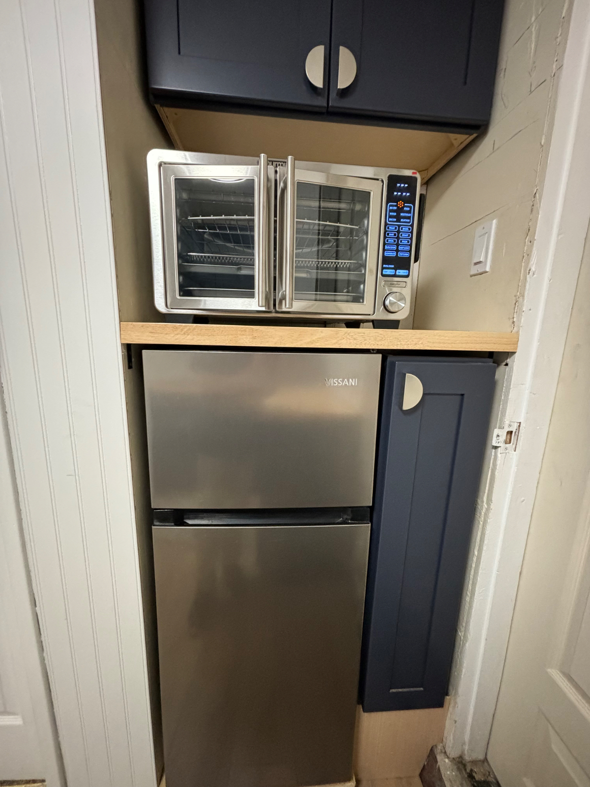 Private Studio with Kitchen - Photo 2
