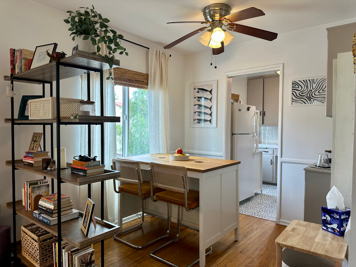 Bright and Central 1bd w/Permitted Street Parking - Photo 4