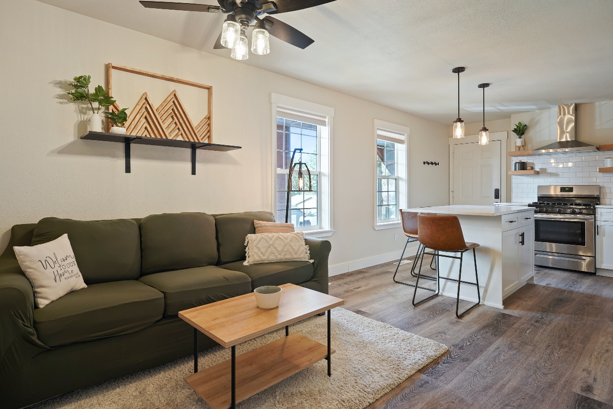 New West-Side Private Suite - Photo 5
