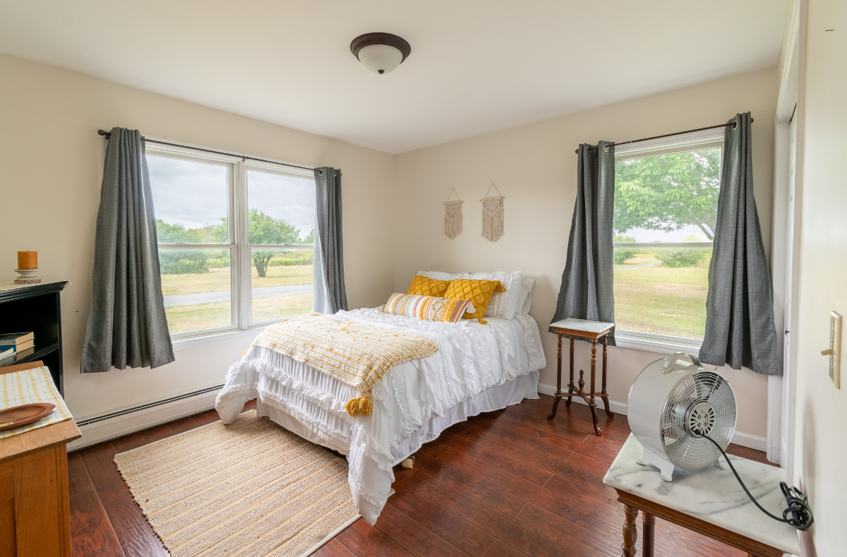 Cozy Country Setting - Photo 6