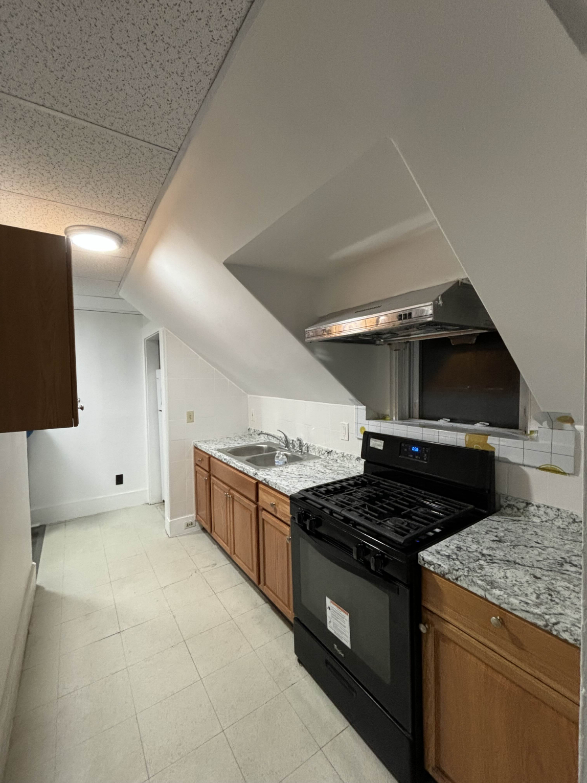 Pet-Friendly 2BR Near Dartmouth Health | Furnished & Utilities Included - Photo 1