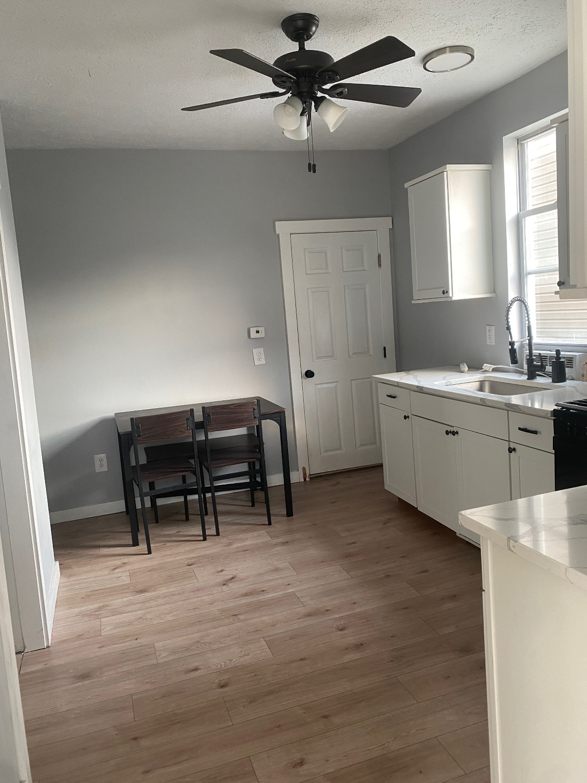 Fully Furnished One Bedroom Apartment 304-283-6690 - Photo 11