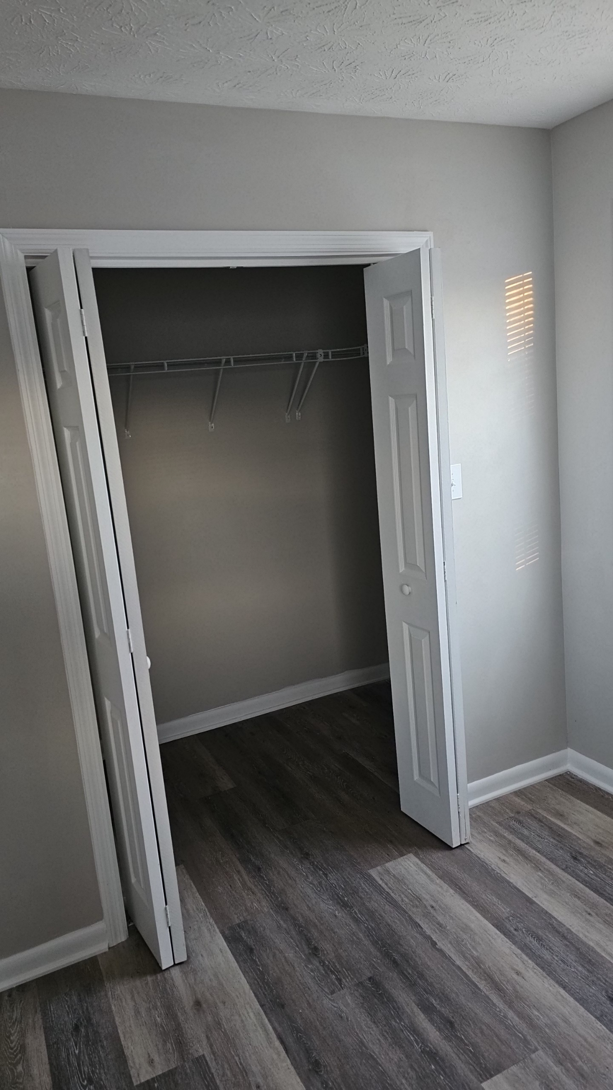 Quiet nitro suite close to Charleston without the hassle - Photo 3