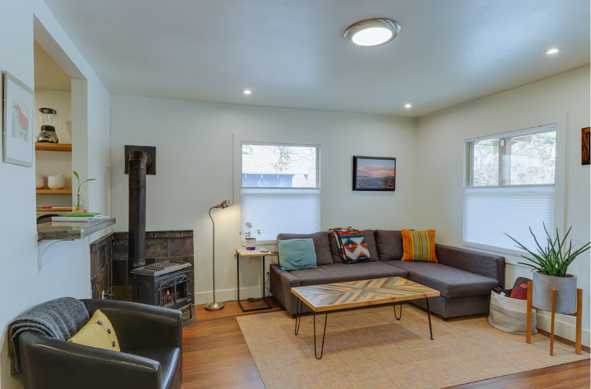 Westside Cottage - Photo 3