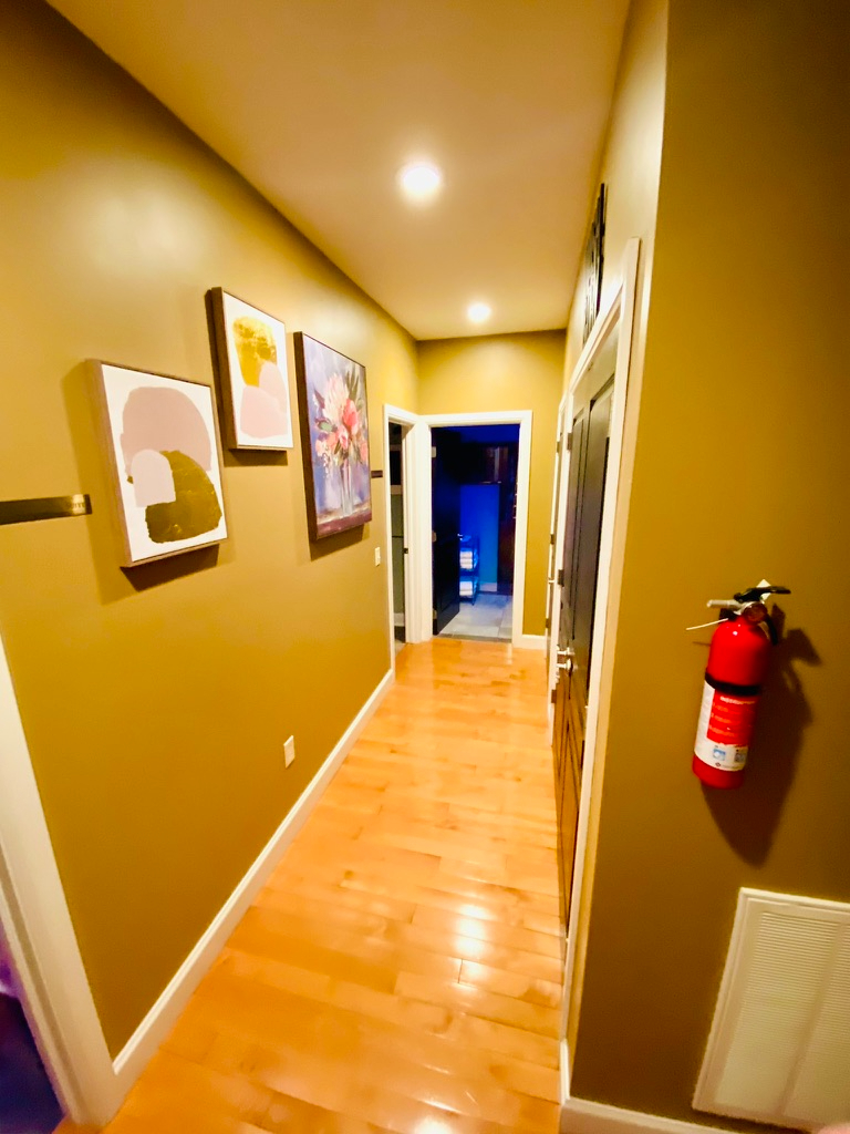 Batavia Premium Rentals - Photo 8