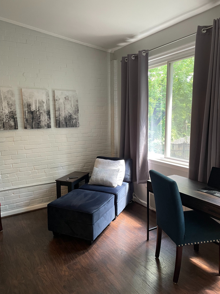 Charming 1 BR/1BA with Den/Office - Photo 6