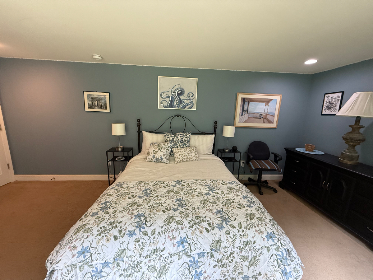 Excellent Rental with over 1000sq feet of living space and privacy - Photo 7
