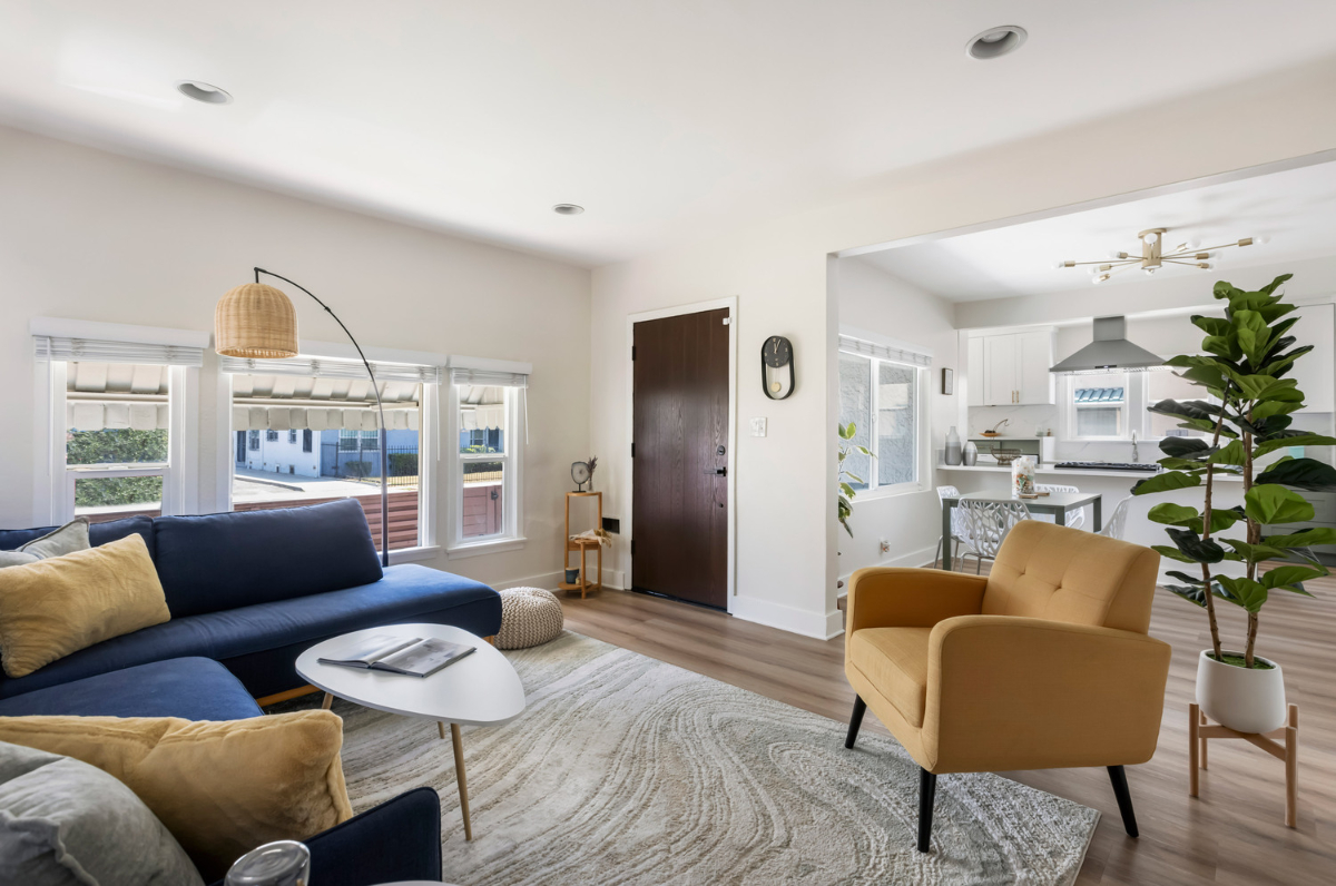 Bright and Modern Mid-City 2 bedroom - Photo 1