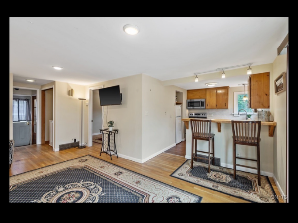 Cozy One Bedroom House - Photo 6