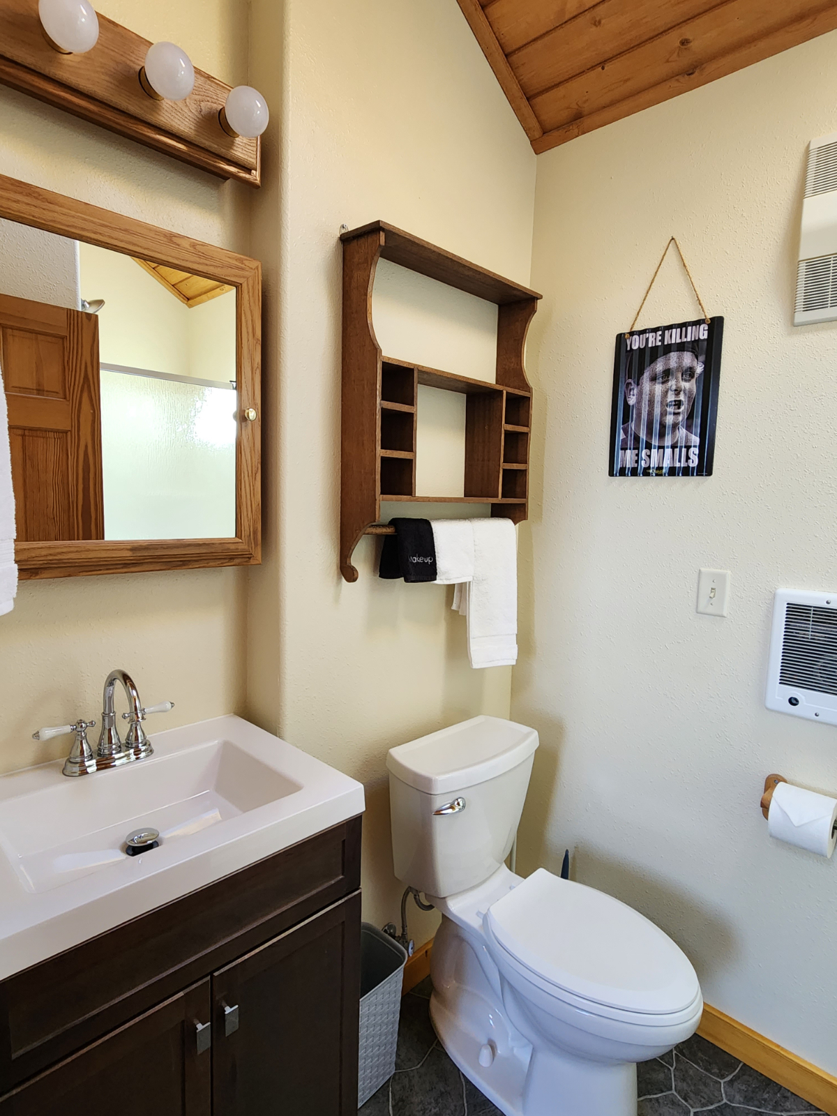 Country Living, in Cody - Photo 8