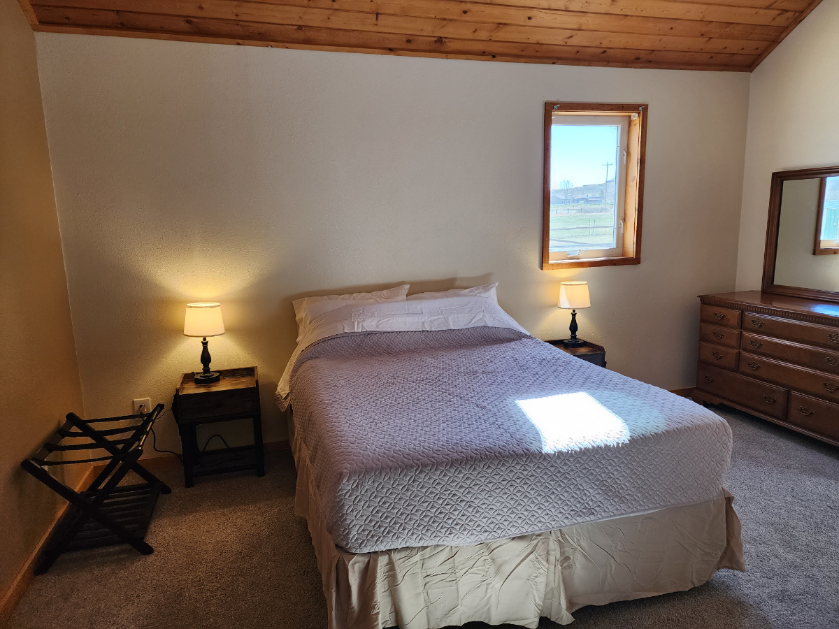 Country Living, in Cody - Photo 10