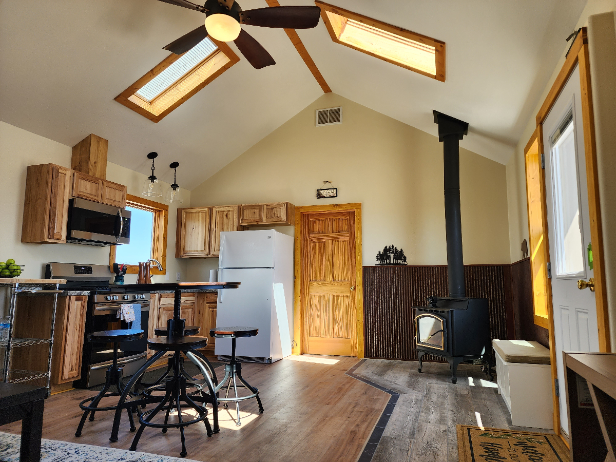 Country Living, in Cody - Photo 12