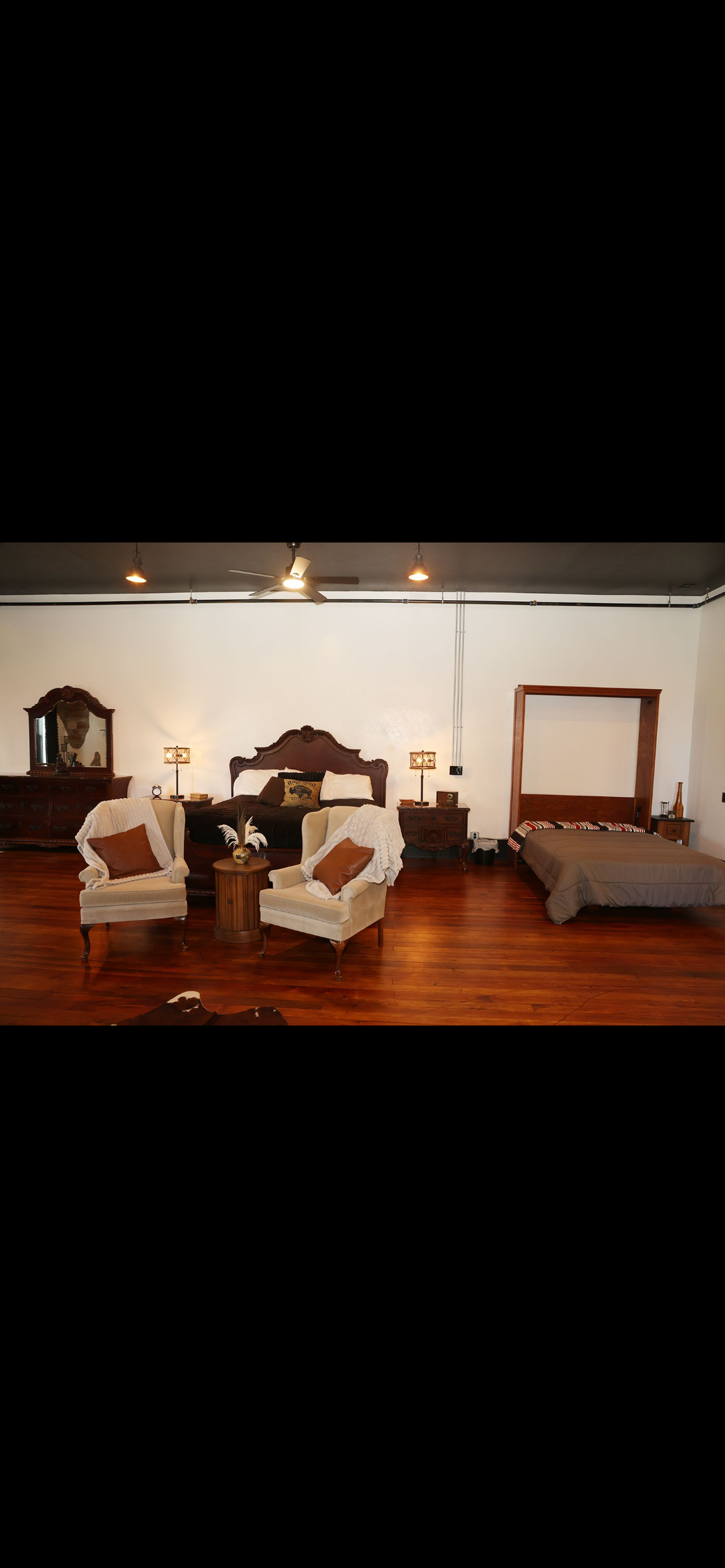 The Penthouse - Photo 5