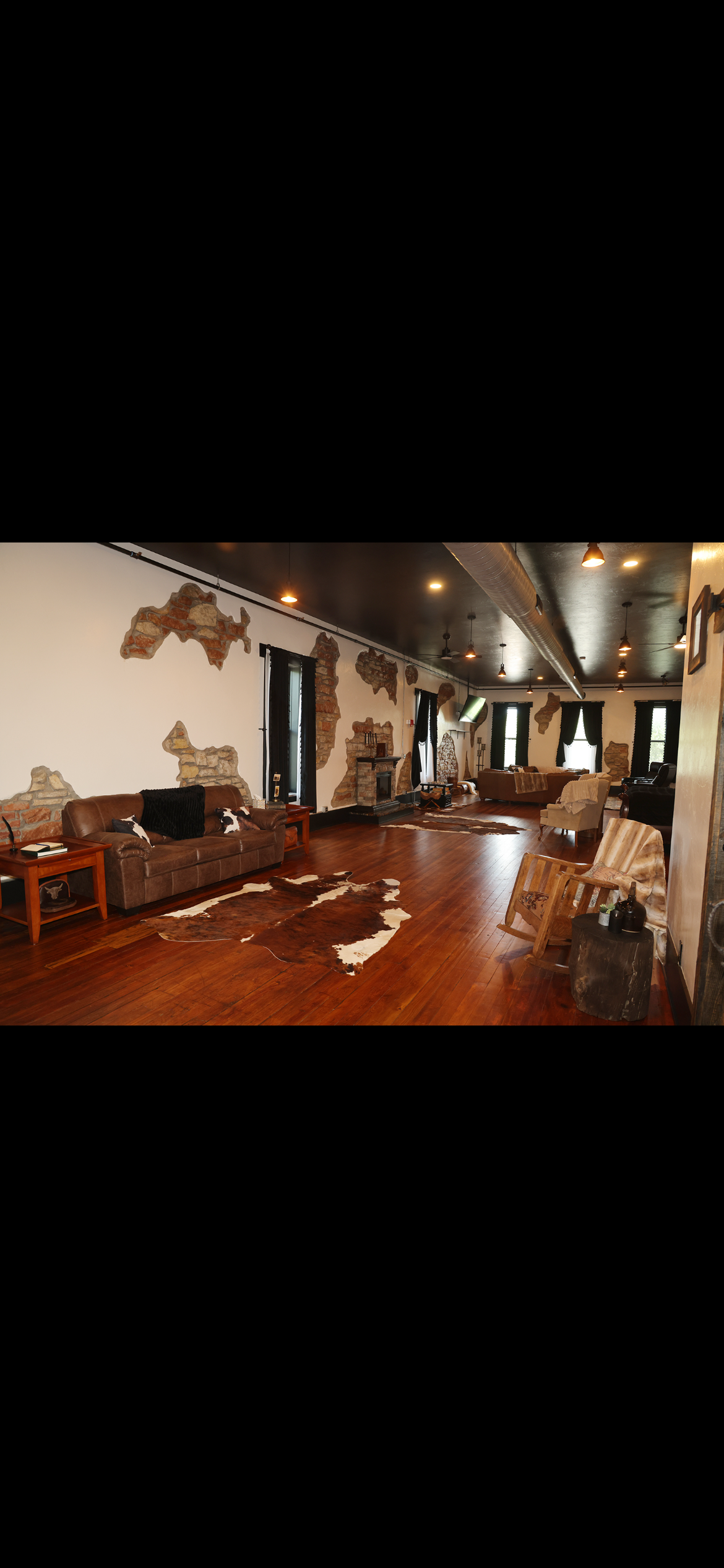 The Penthouse - Photo 6