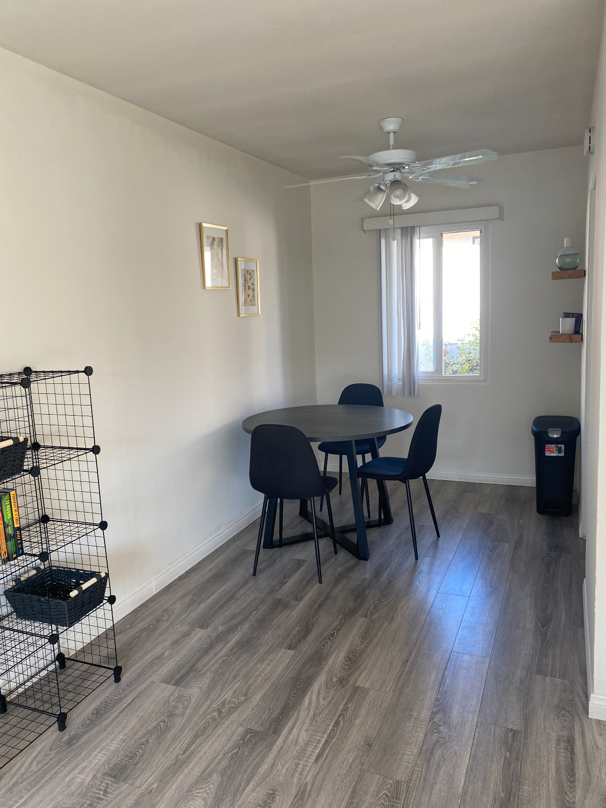 2 BLOCKS FROM BEACH - FULLY FURNISHED & UPDATED - Photo 5
