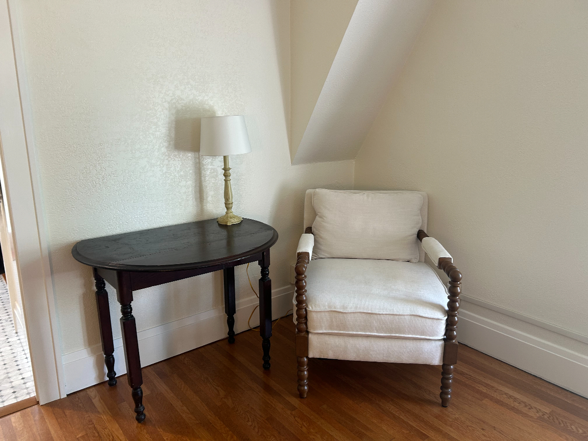 Charming Castle Heights Fully Renovated 1930s Home with 3BR/2.5BA Awaits You - Photo 11