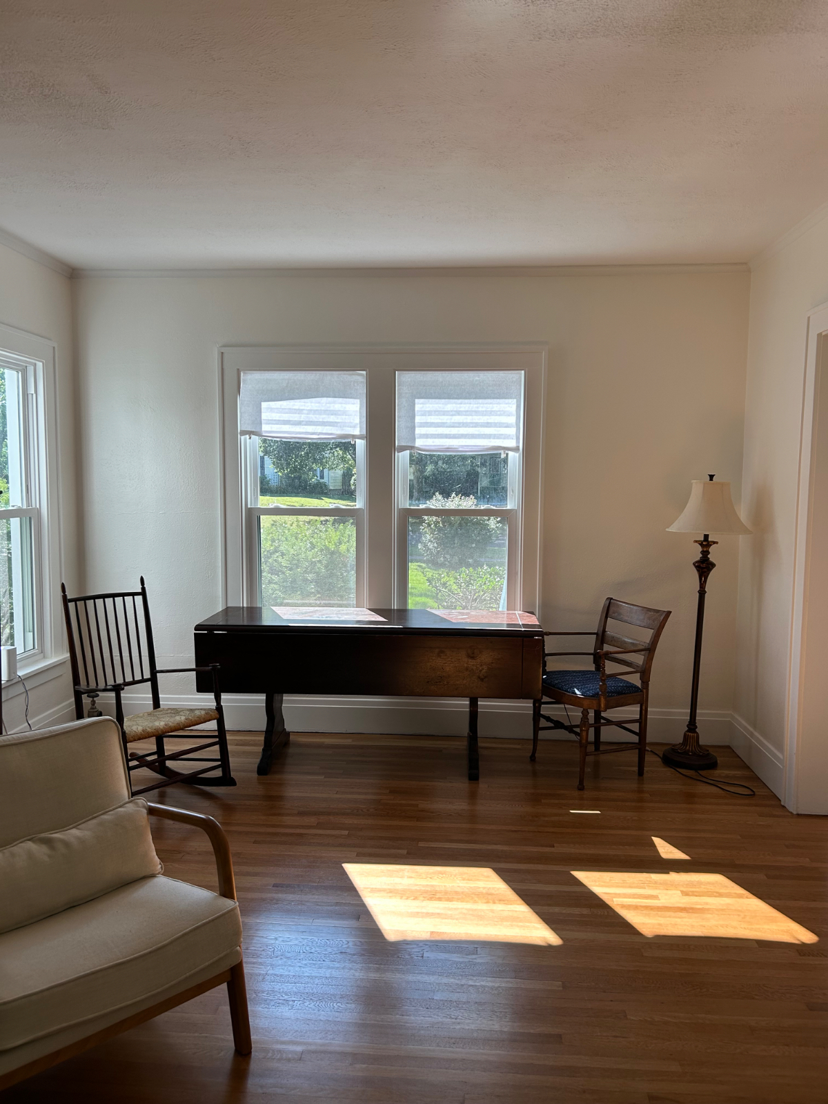 Charming Castle Heights Fully Renovated 1930s Home with 3BR/2.5BA Awaits You - Photo 2