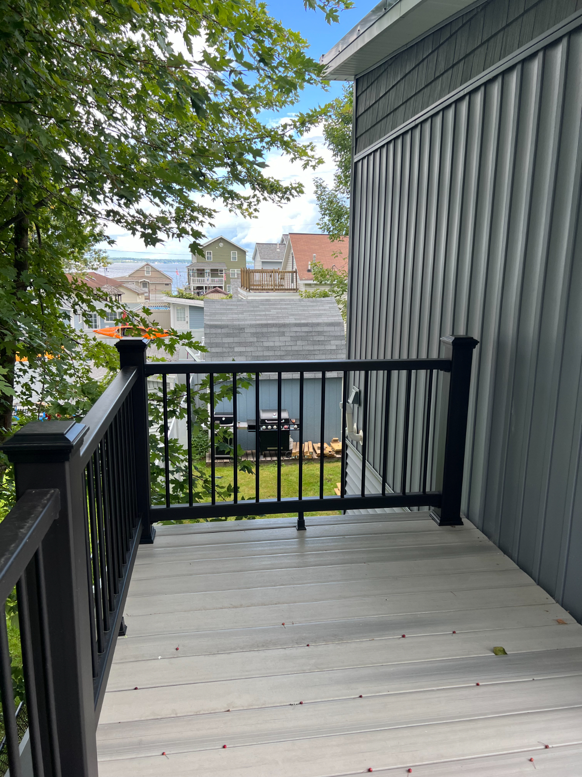 Lake House Studio Apartment - Photo 8