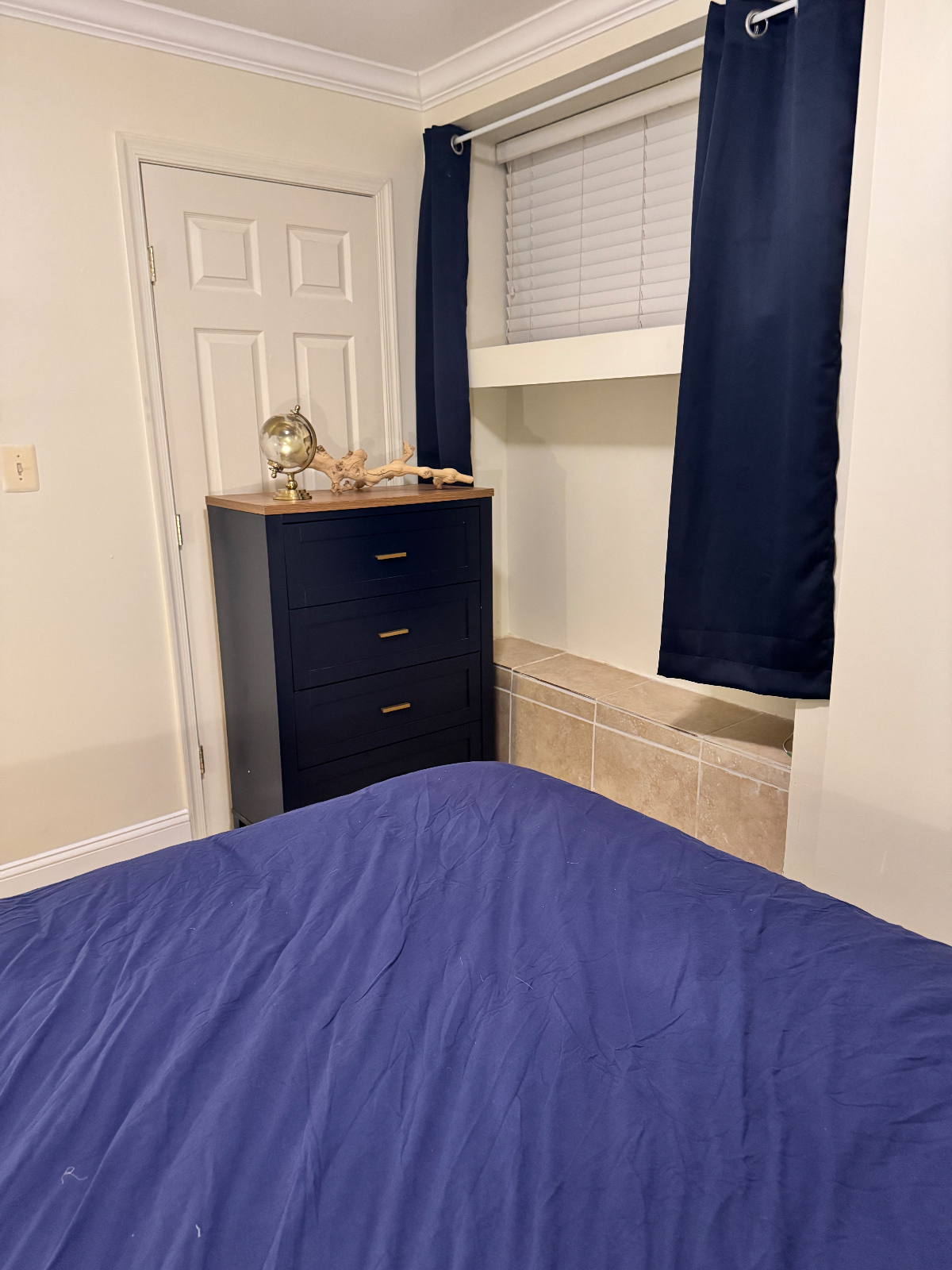 Chic Urban Two Bedroom Apt - Photo 3