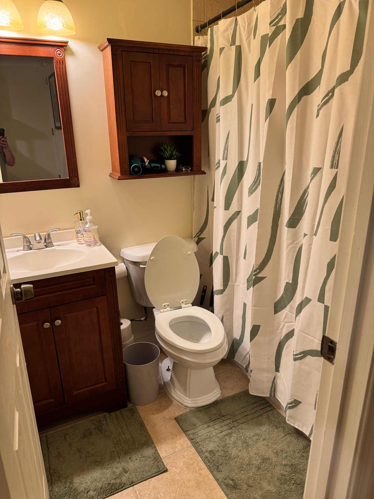 Chic Urban Two Bedroom Apt - Photo 4