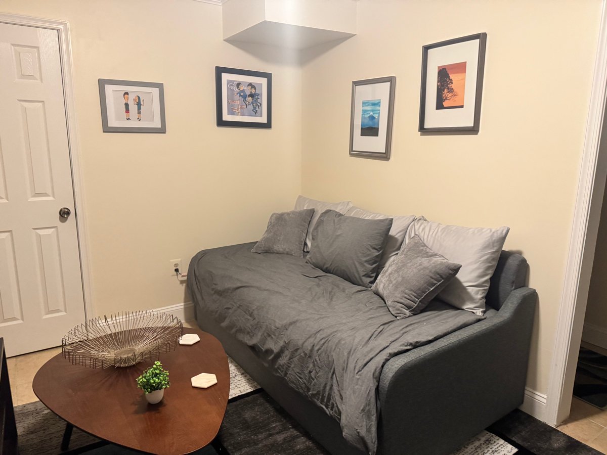 Chic Urban Two Bedroom Apt - Photo 5