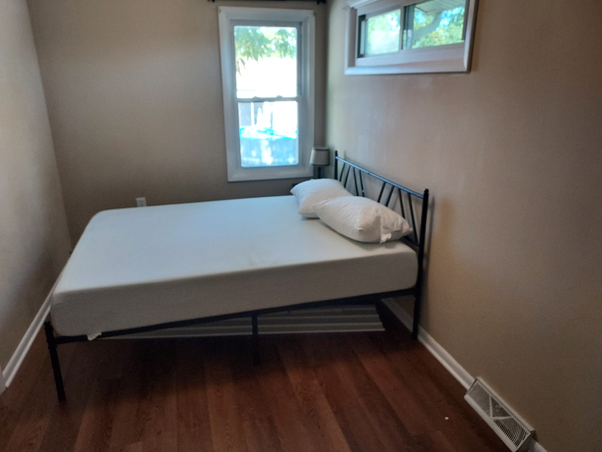 Cozy 1BR/1BA Apartment -- Great Location Near Keuka Lake, Hospitals, Shopping & More - Photo 3