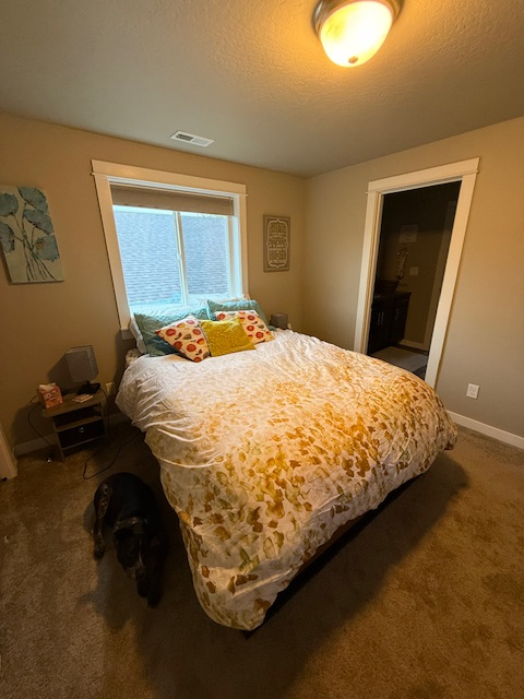 Peaceful room and large bath. - Photo 2