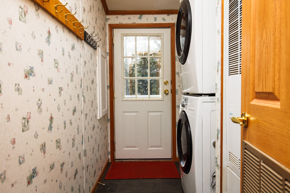 Spacious 3BR/2BA Hilltop Retreat with Stunning Views - Perfect for Travel Nurses & Professionals - Photo 12