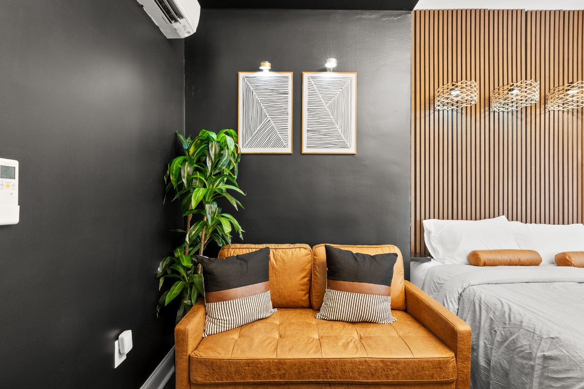 Stylish Studio Close to Metro & Downtown - Photo 7