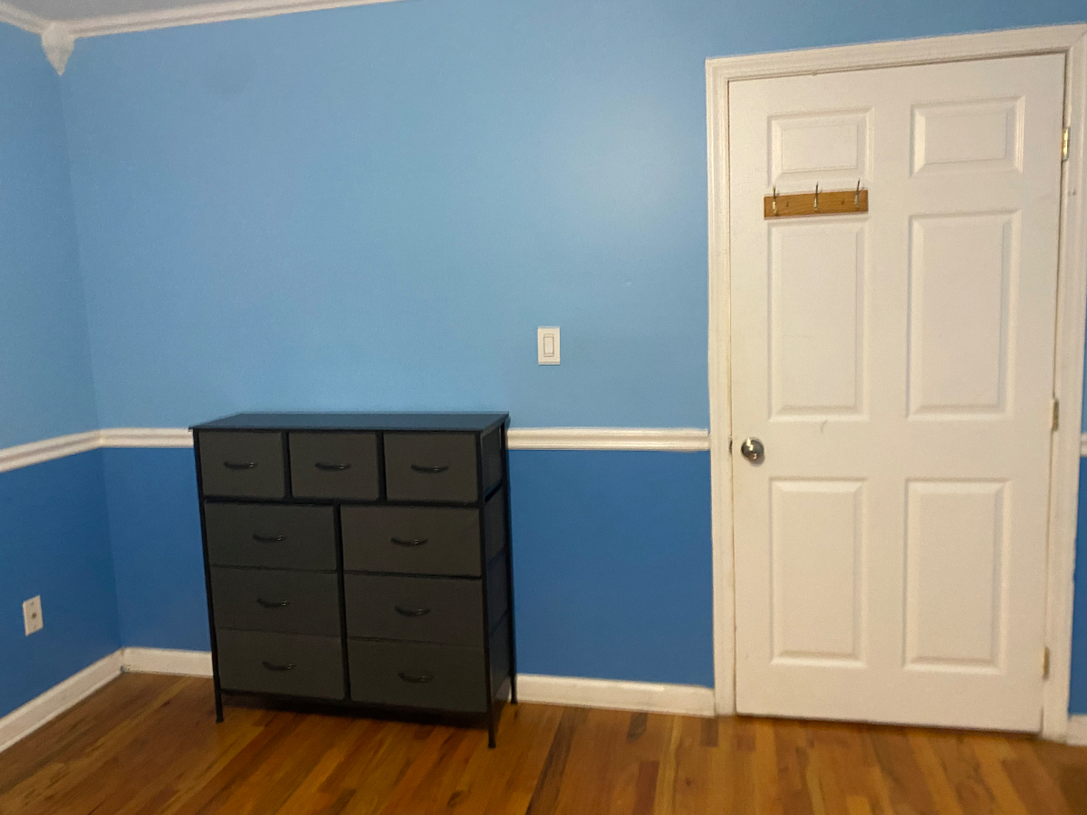 Spacious Private Suite Ideal for Traveling Nurses & Professionals - Photo 2