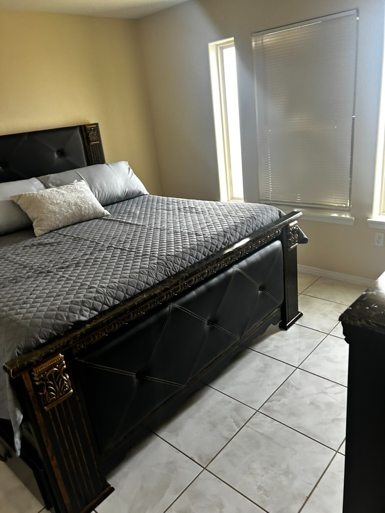 COZY HOUSE NEAR LNG AND SPACE X - Photo 8