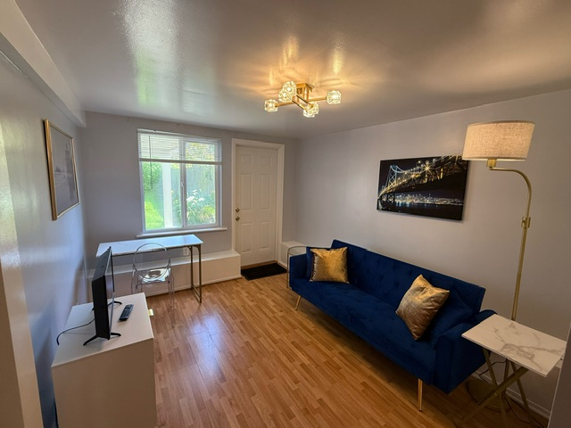 Calla Lilly Apartment - Photo 3