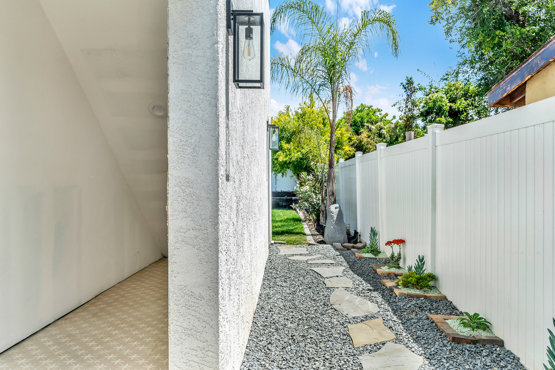 LUXE and Central Private Casita - Photo 2