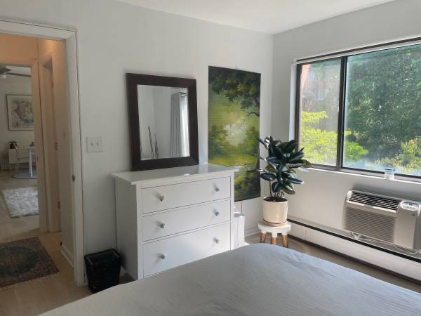 Bright, quiet, top floor 1Bed w/ Balcony  near Georgetown- Utilities Included - Photo 6