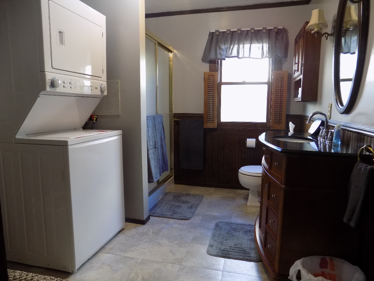 Downtown Apartment Number 3 - Photo 4