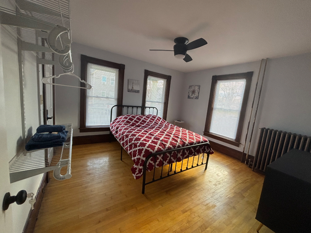 Walkable to CVPH Hospital Close to Downtown Large Yard & Deck - Photo 4