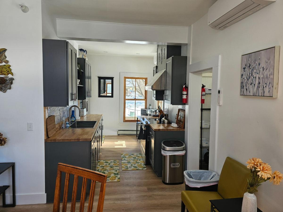 Colby Mansion Guest House - Photo 2
