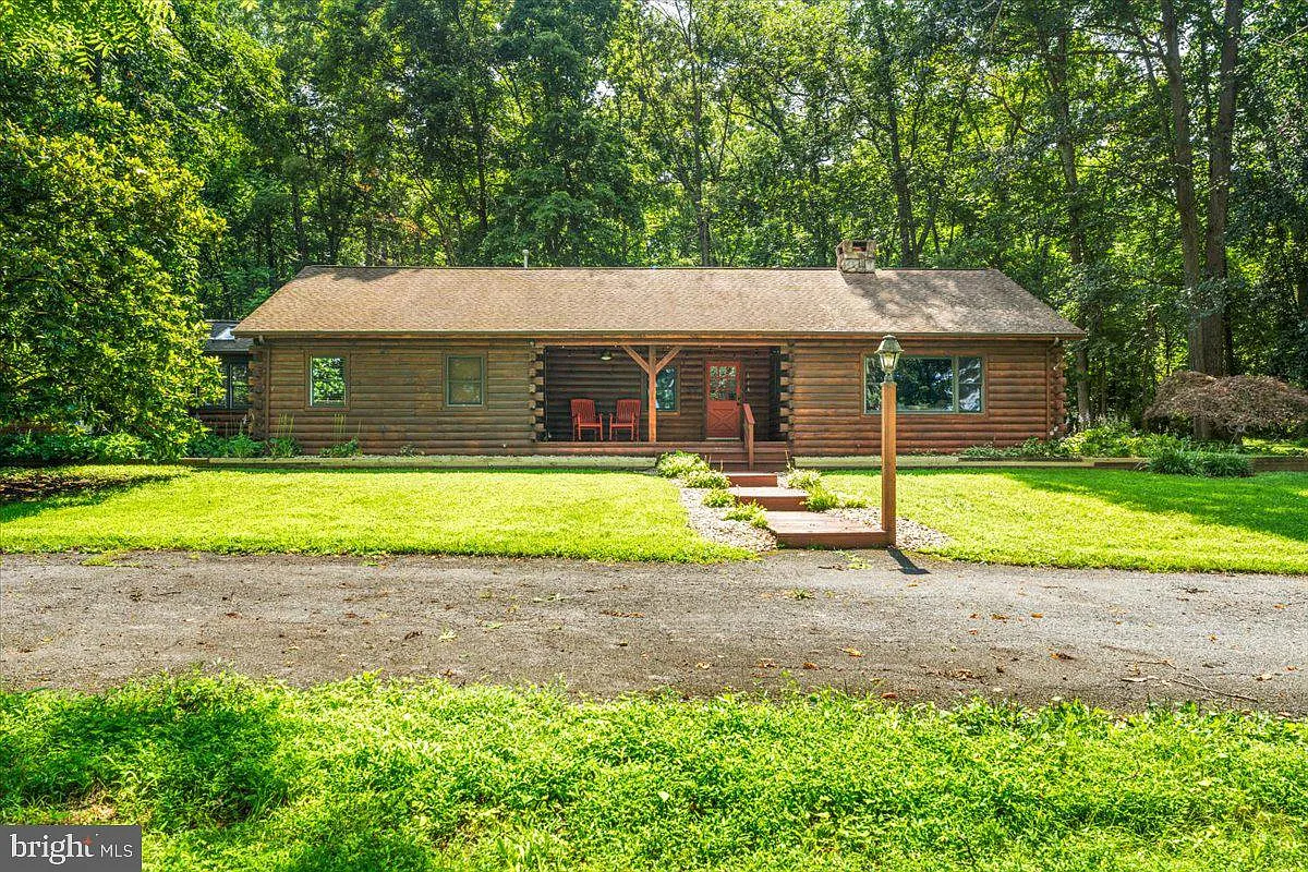 Your Private Escape, A Secluded Log Cabin Retreat - Photo 7