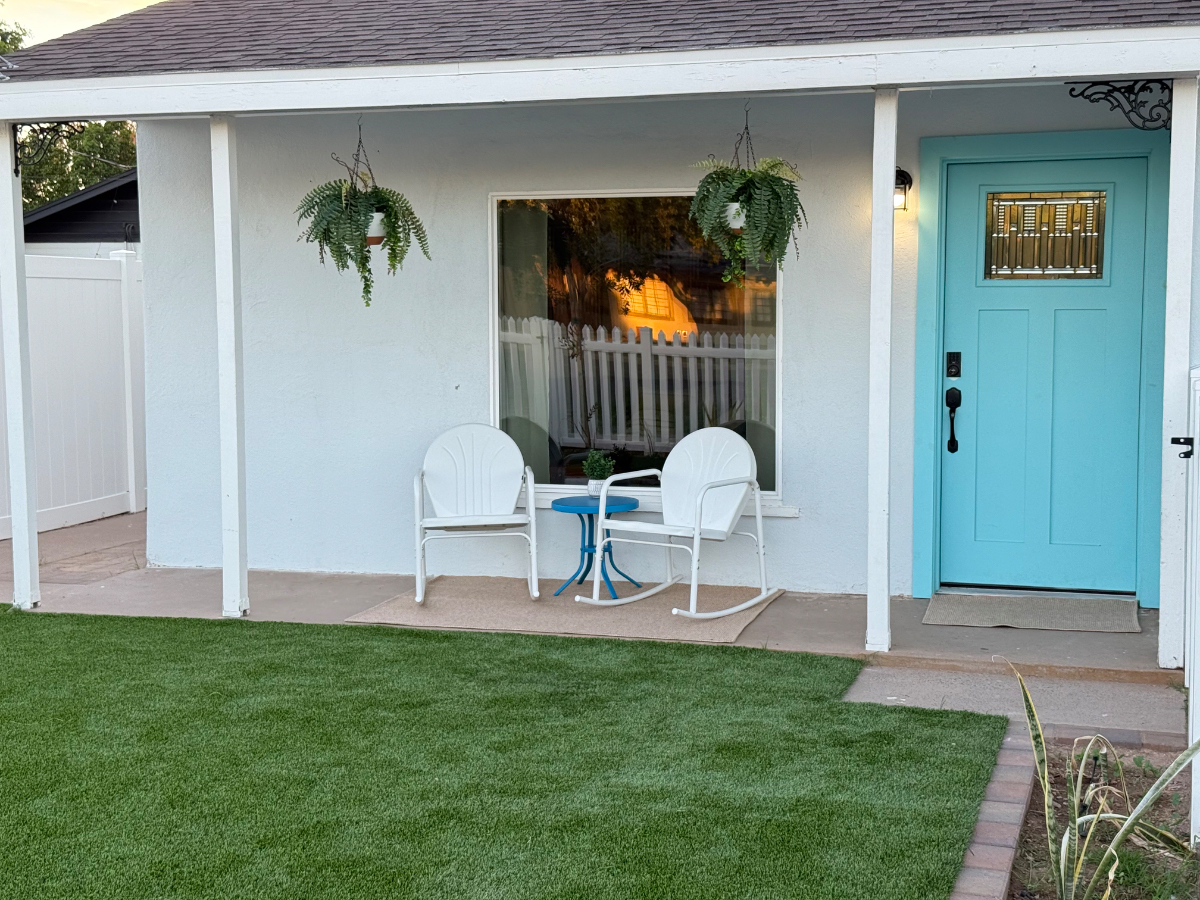 DOWNTOWN MESA 2  BEDROOM HOUSE