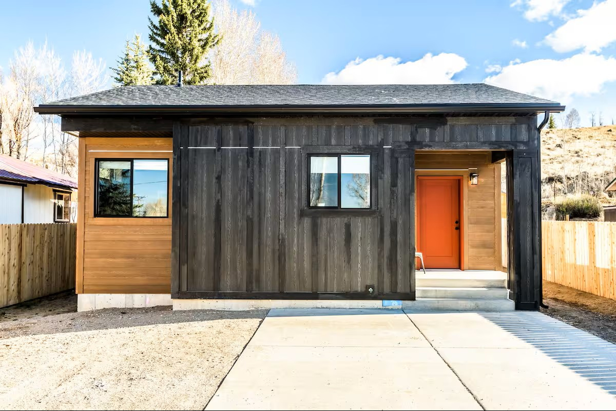 Lake Road Retreat - Photo 1