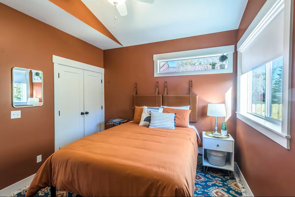 Lake Road Retreat - Photo 4