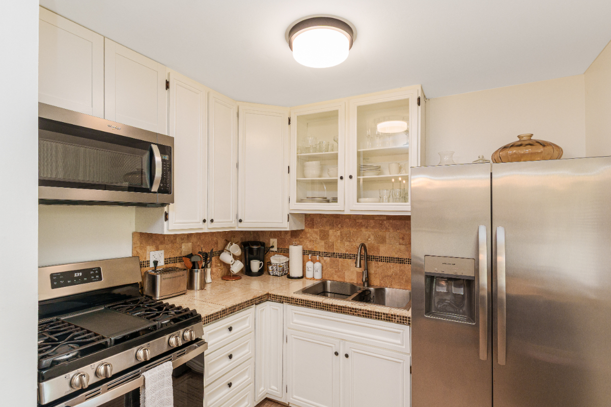 4BR Close to Downtown & SPAC Dog Friendly - Photo 11
