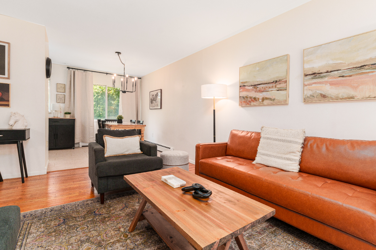 4BR Close to Downtown & SPAC Dog Friendly - Photo 2
