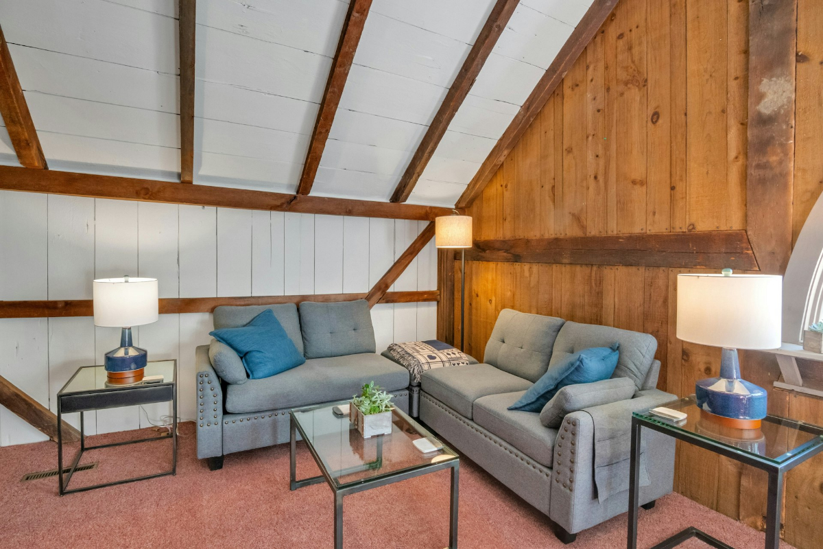 Quaker barn loft - Photo 3