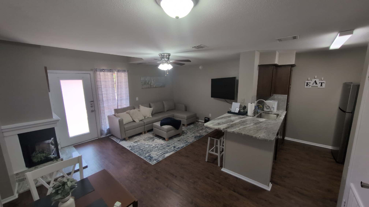 Entire Condo with Private Garage & Office Near Texas A&M University - Photo 2