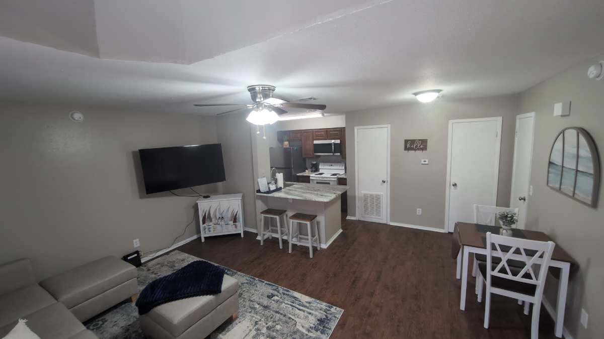 Entire Condo with Private Garage & Office Near Texas A&M University - Photo 4